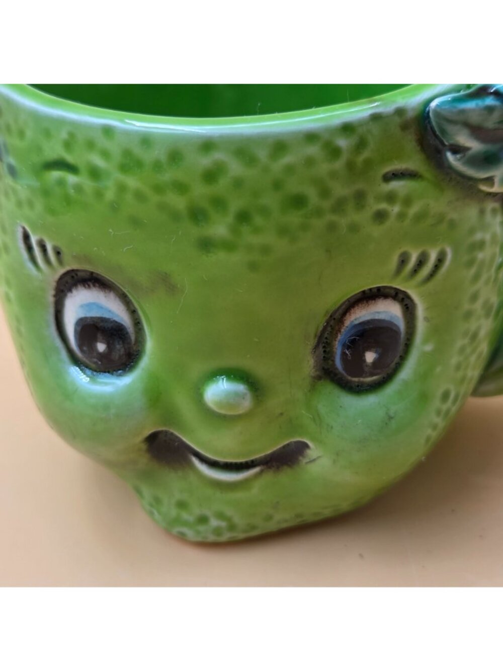 Vintage Enesco Anthropomorphic Fruit Mugs Salt Pepper Shakers Set of 8 - Picture 15 of 16